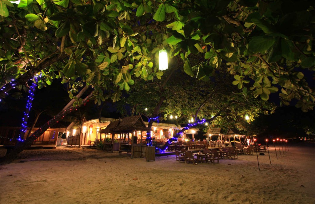 Samed Cabana Resort Beach Restaurant in Evening